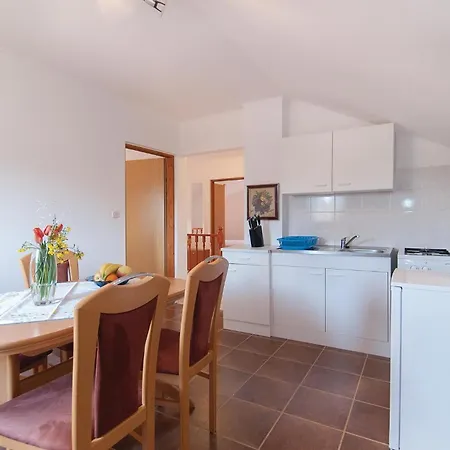 Lovely In With Kitchen Apartamento