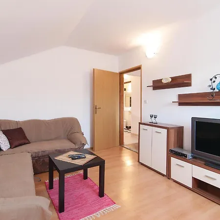 アパート 2 Bedroom Beautiful In